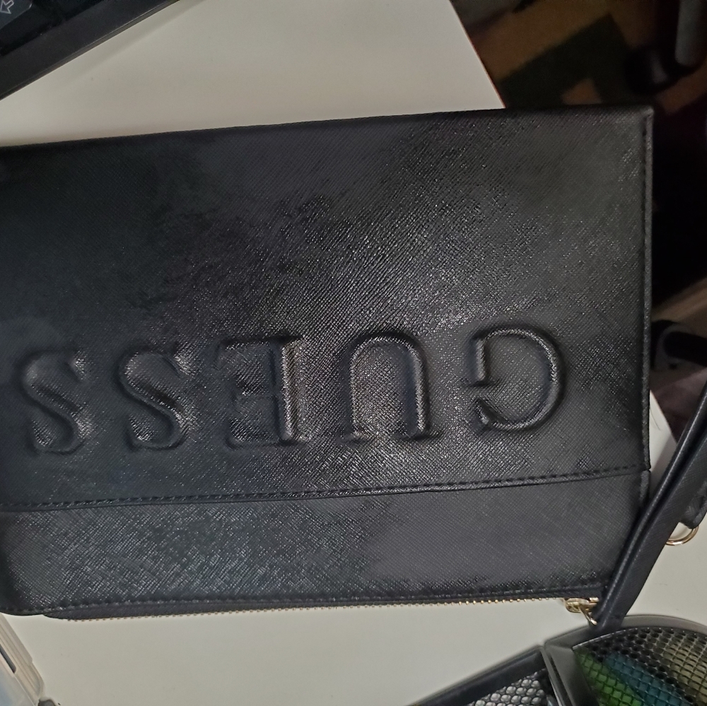 Guess wristlet